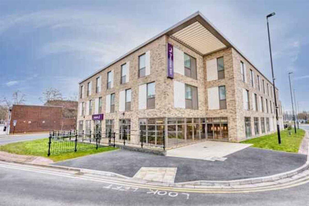 Premier Inn Peterborough City Centre Exterior foto